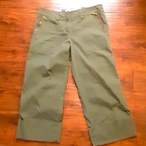 Womens sz 10 Tommy Hilfiger cargo capris